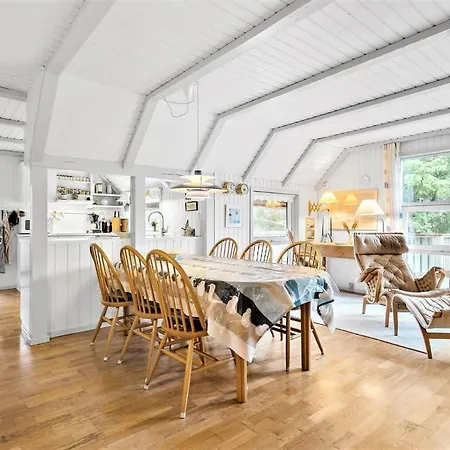 602-hvide-sande-nygardsvej-32 * Bjerregard